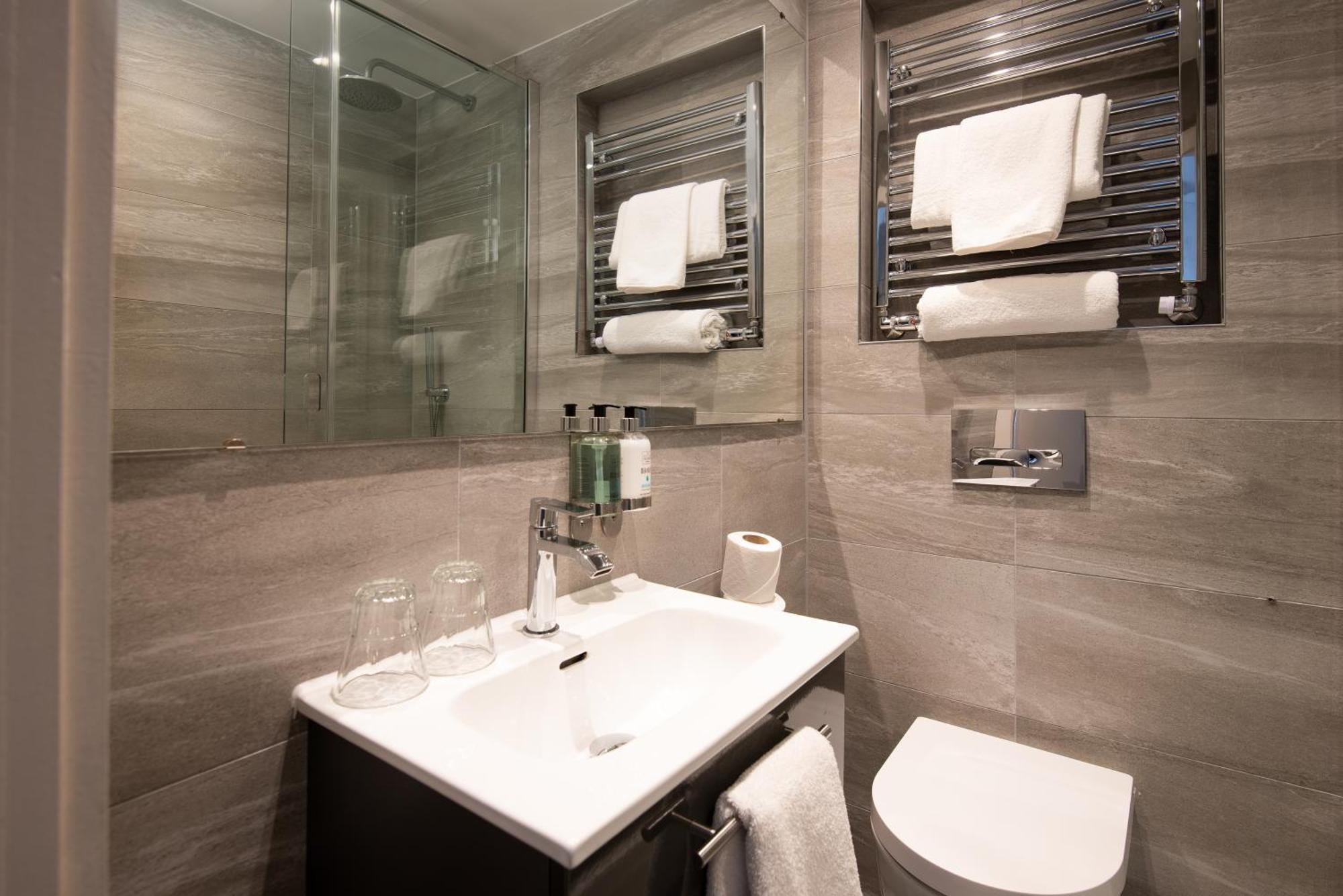 Windermere Rooms At The Wateredge Inn Эмблсайд Экстерьер фото